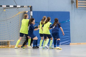Bild 370 - C-Juniorinnen 3 Loewinnen Cup